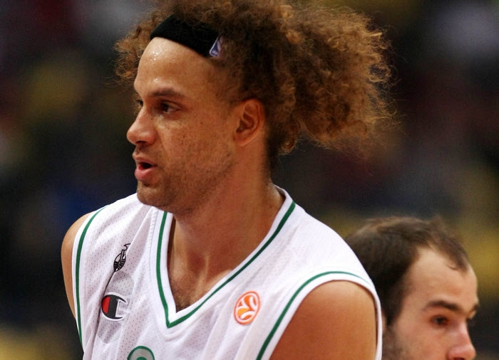 Αποσύρθηκε ο Στόουνρουκ