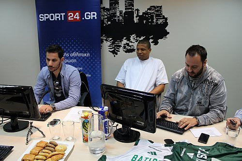 Ο Μάικ Μπατίστ με τους αναγνώστες στο Sport24.gr