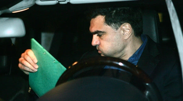 Πουλά όλες τις μετοχές ο Βαρδινογιαννης