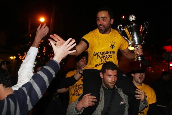Μπακαούκας: “Χαιρόμαστε για την ΑΕΚ”