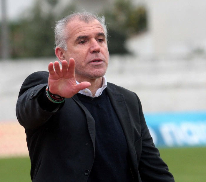 Αναστόπουλος: “Εδώ επιβιώνουν οι τσάτσοι”