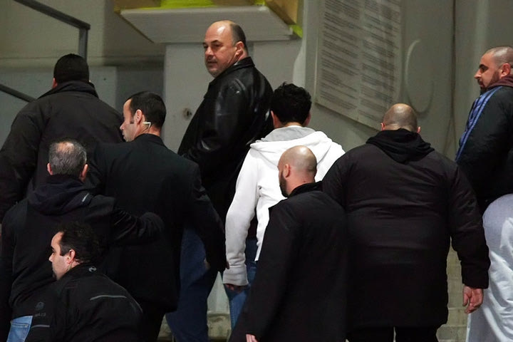 “Της πουτ… με τους παρατηρητές”
