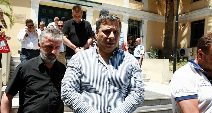 Zαμάνης: “Έκαναν σόου στην πλάτη μου”