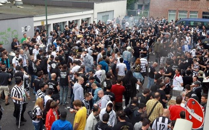 Το “ασπρόμαυρο” πανηγύρι