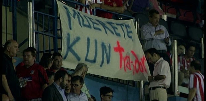 Μίσος για Αγκουέρο στο “Καλντερόν”