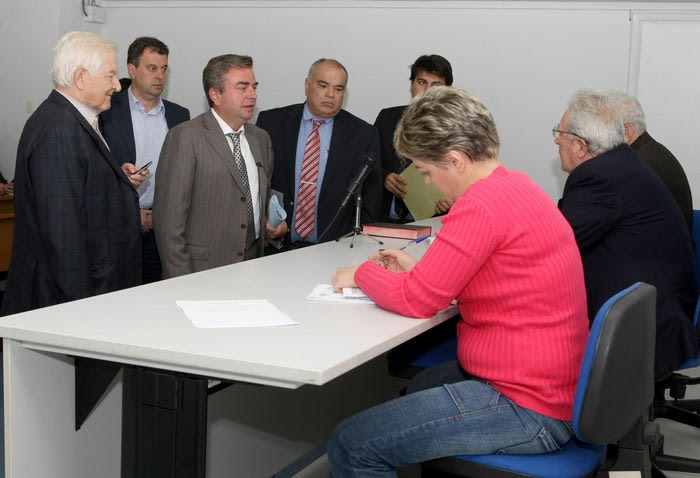 Αναβολή για την Δευτέρα
