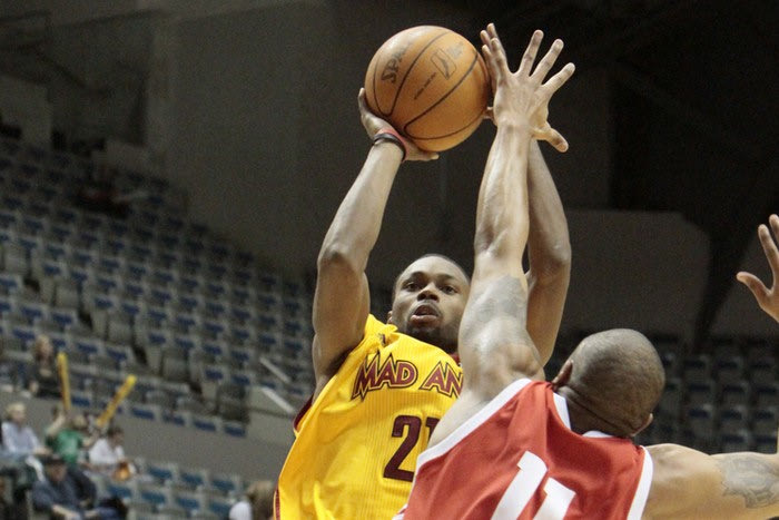 Ενίσχυση με Λαφαγέτ για Πρόκομ