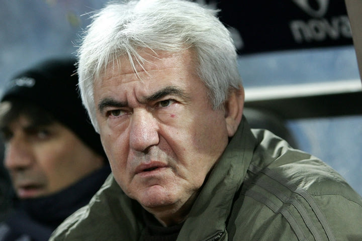 Φουλάρει για αμυντικό μέσο
