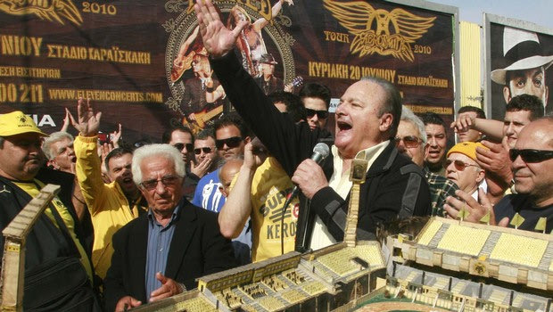 Λεφτά υπάρχουν. Πρόεδρο ψάχνουμε.