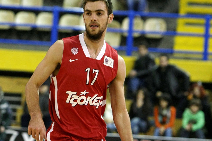 Μάντζαρης: “Έχουμε το μέταλλο του πρωταθλητή”