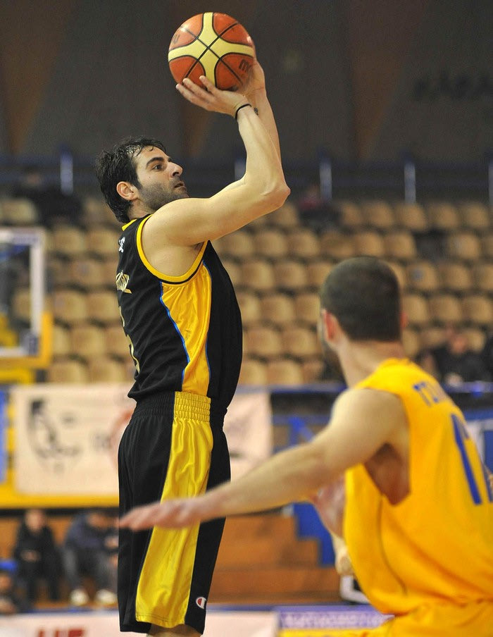 Περιστέρι – Μαρούσι 52-58