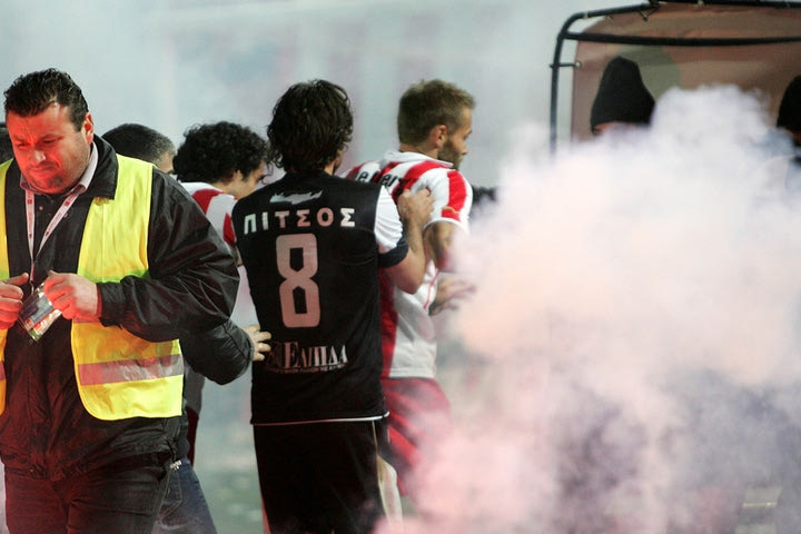 Επίθεση οπαδού του ΟΦΗ στον Ορμπάιθ
