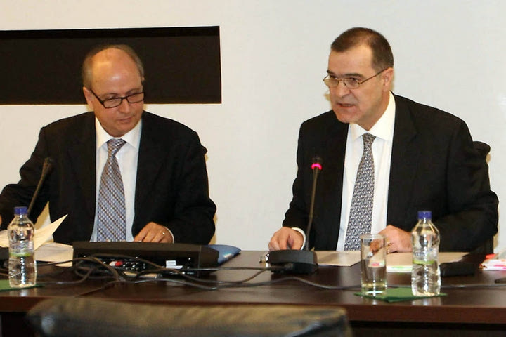 Τα λένε Βγενόπουλος, Αλαφούζος