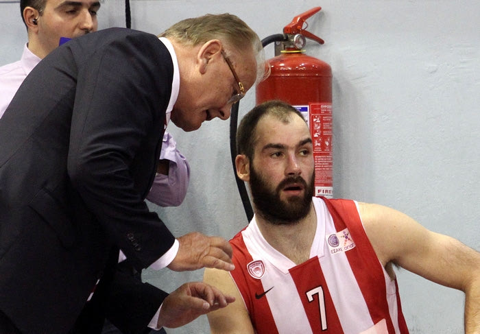 Στο Olympiacos BC Store το ματς με την Μπαρτσελόνα