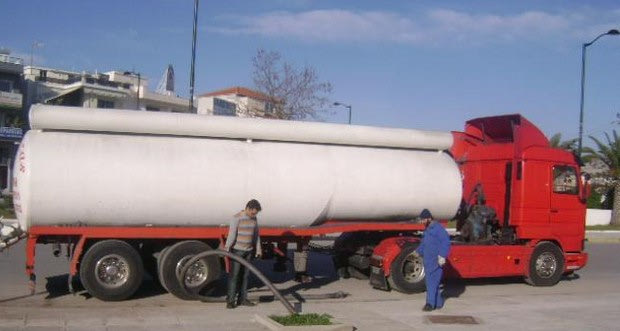 Η εκκένωση του βόθρου