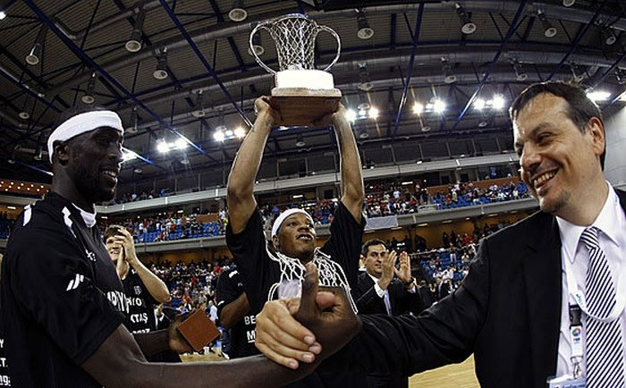 Αταμάν: “Οι παίκτες μου έγραψαν ιστορία”