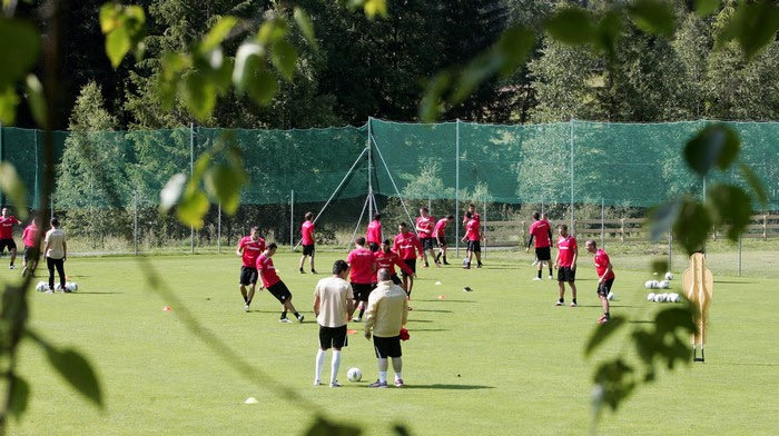 Η Σίτι πρόλαβε το Ζέεφελντ…