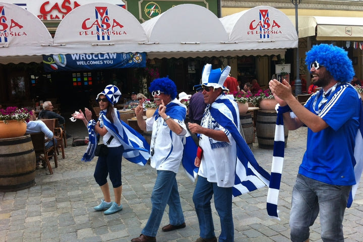 Πήραν χρώμα οι πλατείες