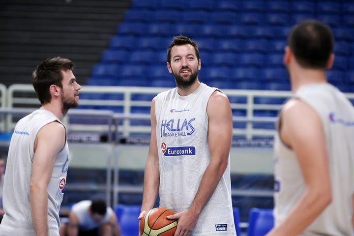 Το στοίχημα του Ίαν και το οξύμωρο