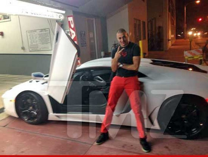 Διακοπές με Lamborghini για Μπενζεμά