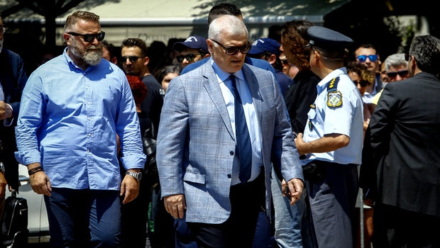 Ο Μελισσανίδης στη Μητρόπολη για το “ύστατο χαίρε” στον Γιαννακόπουλο (VIDEO)