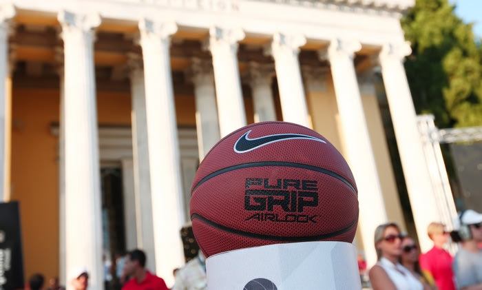 Χάλκινα σε Ουκρανία και Αυστραλία