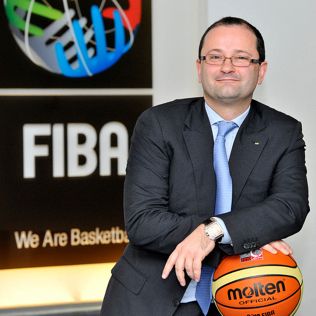 Τετ α τετ ΕΟΚ-FIBA στη Βαρκελώνη