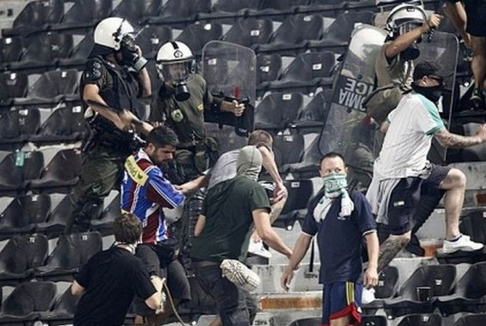Οπαδοί του Παναθηναϊκού με πλαστά αυστριακά διαβατήρια στην Τούμπα!