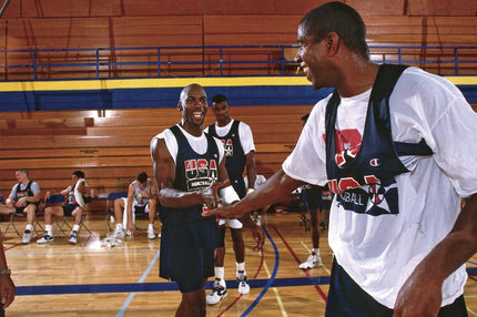 Dream VS Team: Ο αγώνας του αιώνα!