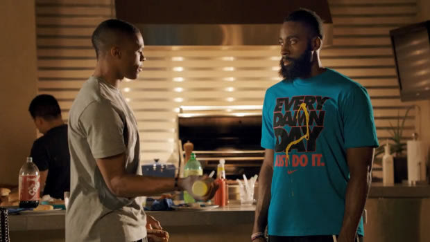 Ο Westbrook πετάει μουστάρδα στον Harden