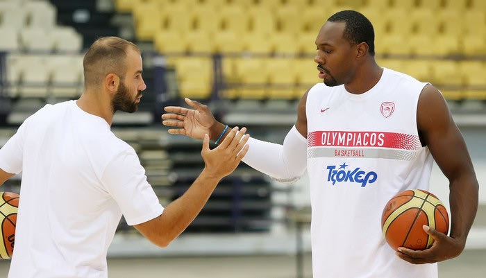 LIVE: Λοκομοτίβ Κουμπάν – Ολυμπιακός