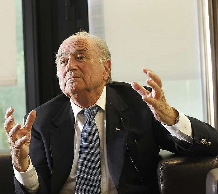 Μπλάτερ: “Στρατηγός ο Κριστιάνο, μάγος ο Μέσι”