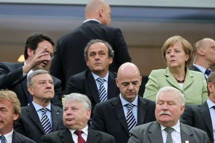 Με το ίδιο… γούρικο σακάκι στην Αθήνα η Μέρκελ!