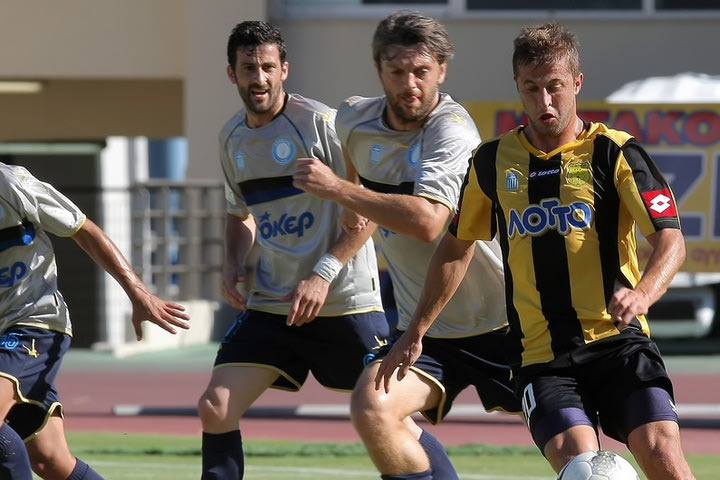 LIVE: Football League