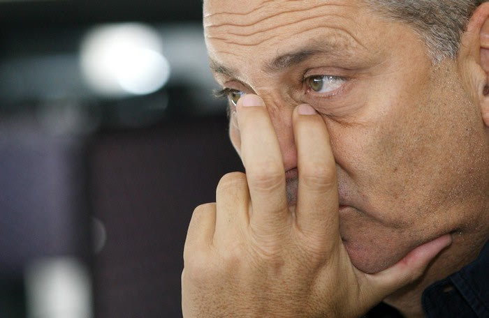 Πρόεδρος με πραξικόπημα;