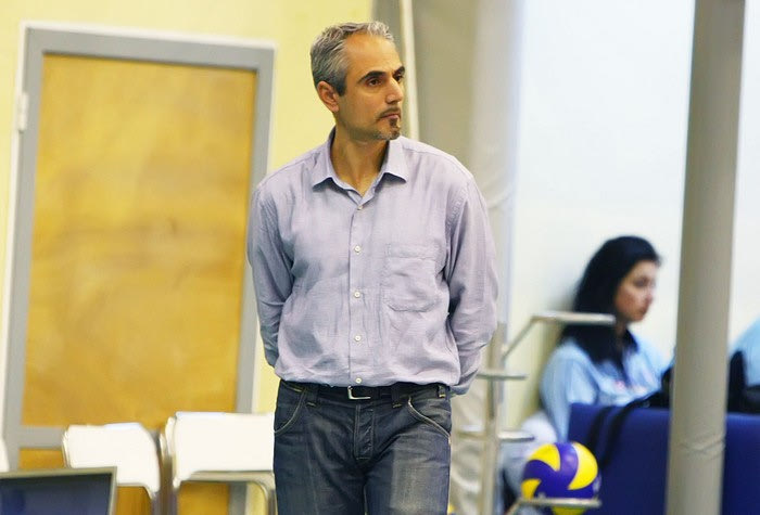 Ο Καλμαζίδης στην Εθνική Γυναικών