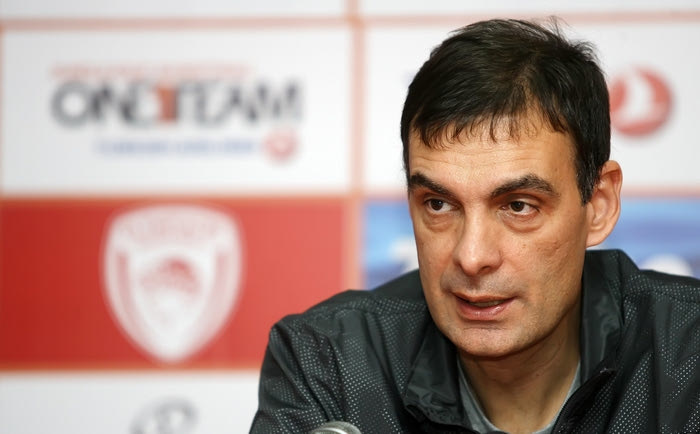 Μπαρτζώκας: “Ικανή η Τσεντεβίτα, αναζητάμε μόνο ψηλό”