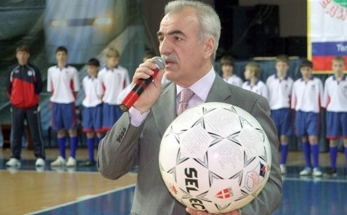 Επιθέωρηση Σαββίδη με… ελικόπτερο