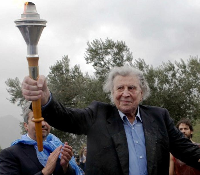 Θεοδωράκης: “Ο αθλητισμός συνδέεται με την ειρήνη”
