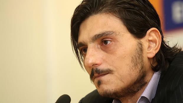 Αποχωρεί ο Δ. Γιαννακόπουλος κατηγορώντας τον θείο του
