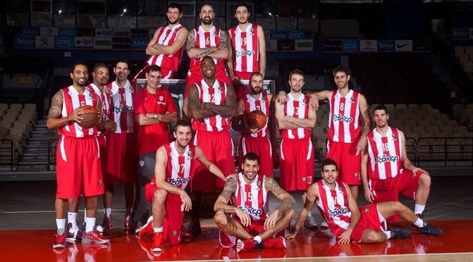 Στο κυνήγι του “κόκκινου” Νοέμβρη