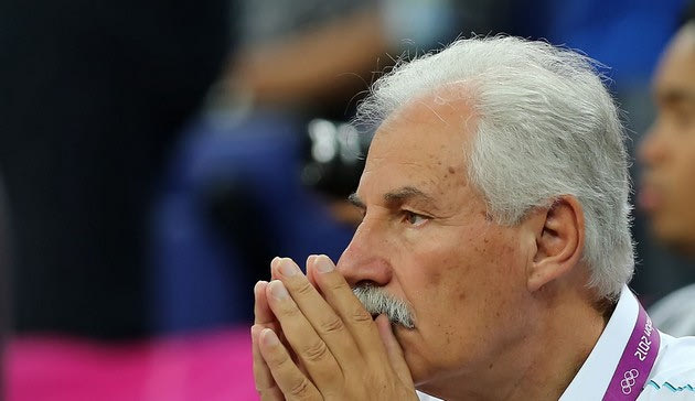 Ρήγας: “Να ανοίξουν οι λογαριασμοί μου, χθες”!