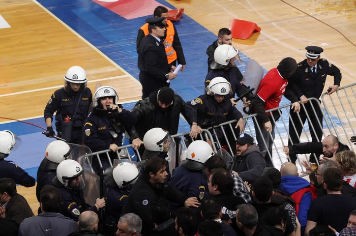 Τ’ είχες Γιάννη, τ’ είχα πάντα, αγαπητή ΕΛΑΣ