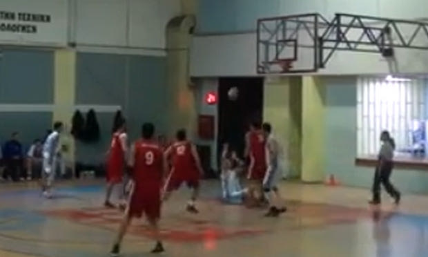 Απίστευτο! Έβαλε καλάθι καθιστός στην Β’ ΕΣΚΑΝΑ