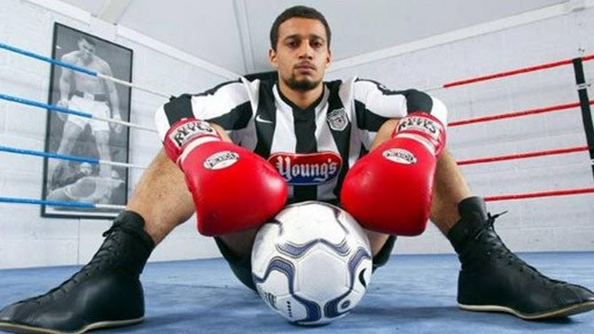 Από την Premier League πρωταθλητής στο μποξ!