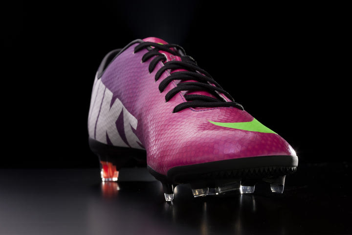 Εκρηκτική ταχύτητα χάρη στο Nike Mercurial Vapor IX