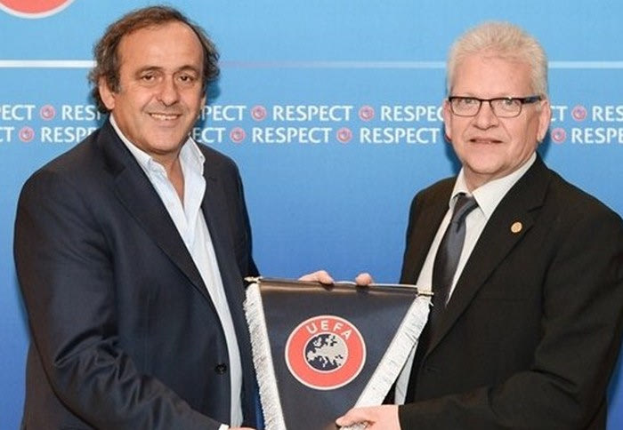Ενημερώθηκε ο Πλατινί και προσεχώς η FIFA