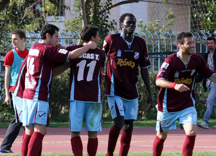 LIVE: Football League (24/4)