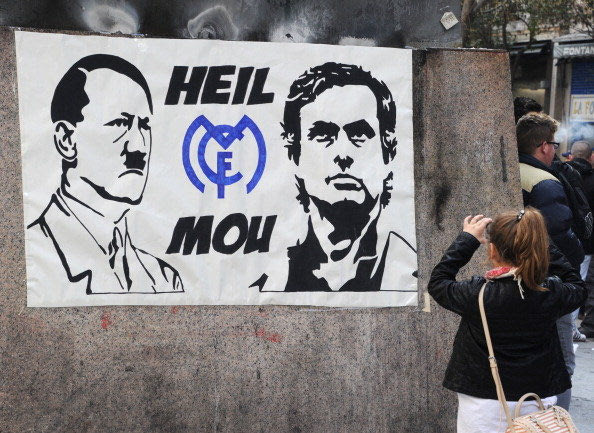 “Moυρίνιο ο Χίτλερ”