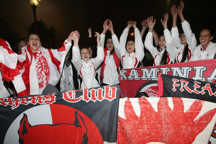 Αποθέωση για τις πρωταθλήτριες στου Ρέντη
